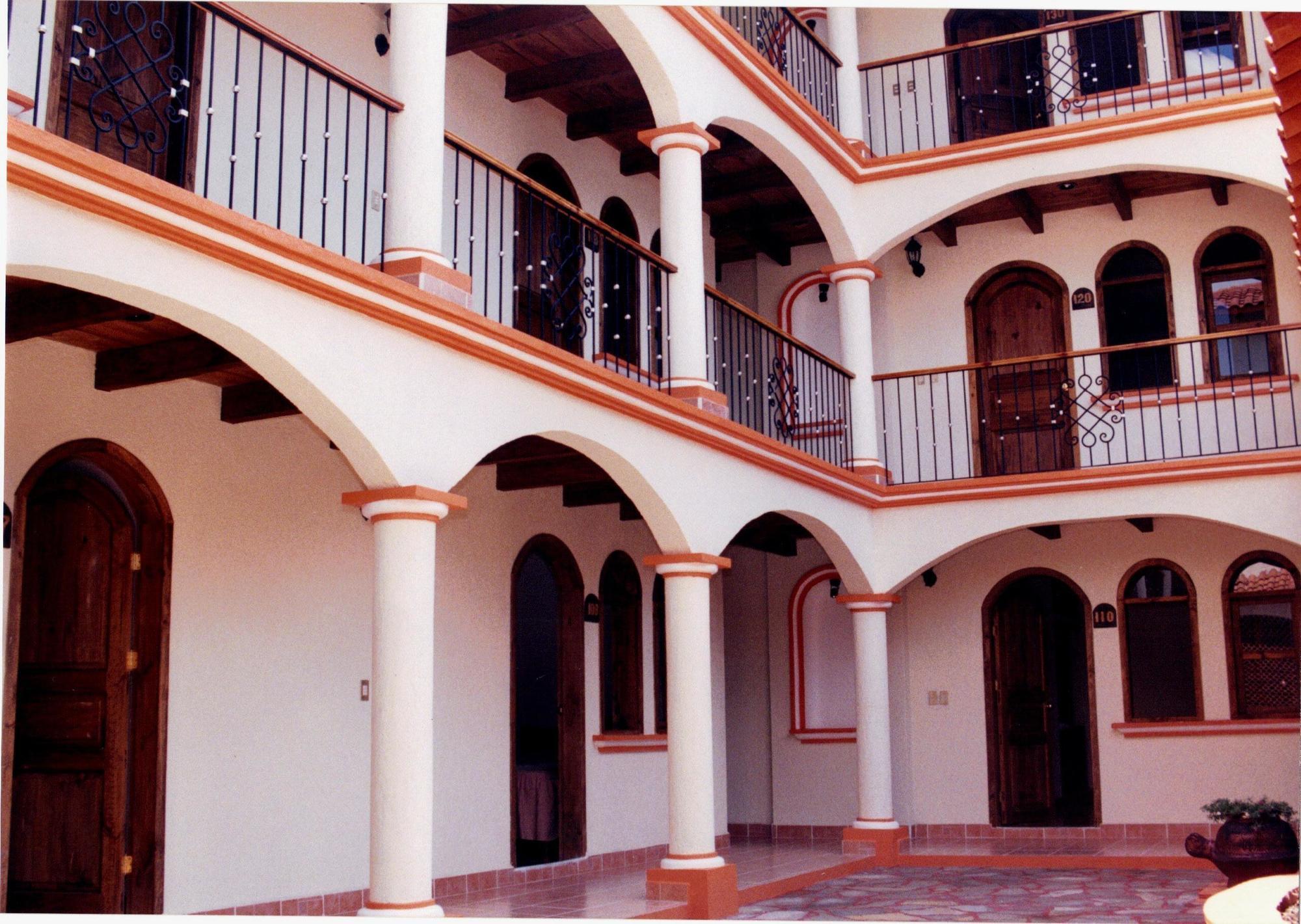 Hotel Villa Real II San Cristóbal de Las Casas Eksteriør billede